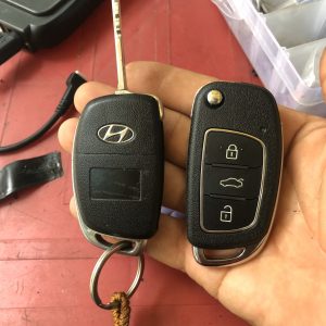 chìa khóa remote Hyundai Elantra