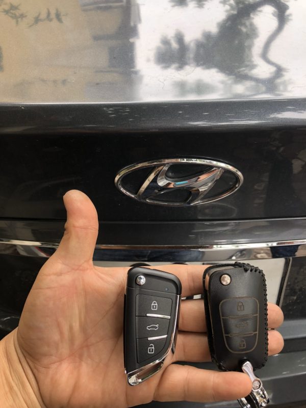 chìa khóa remote Hyundai Santafe